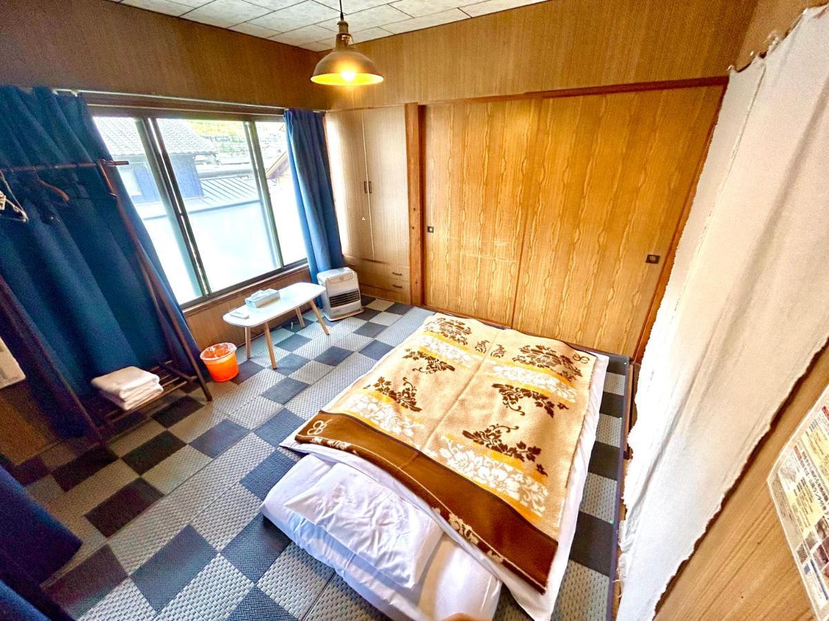 四国旅行のhub拠点 古民家ゲストハウス Heso Camp Miyoshi (Tokushima) Exterior foto