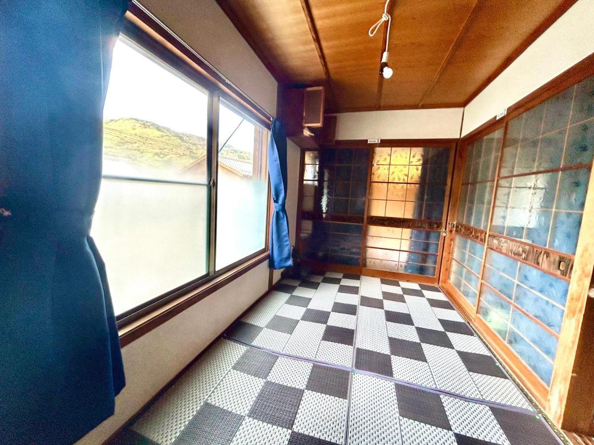 四国旅行のhub拠点 古民家ゲストハウス Heso Camp Miyoshi (Tokushima) Exterior foto
